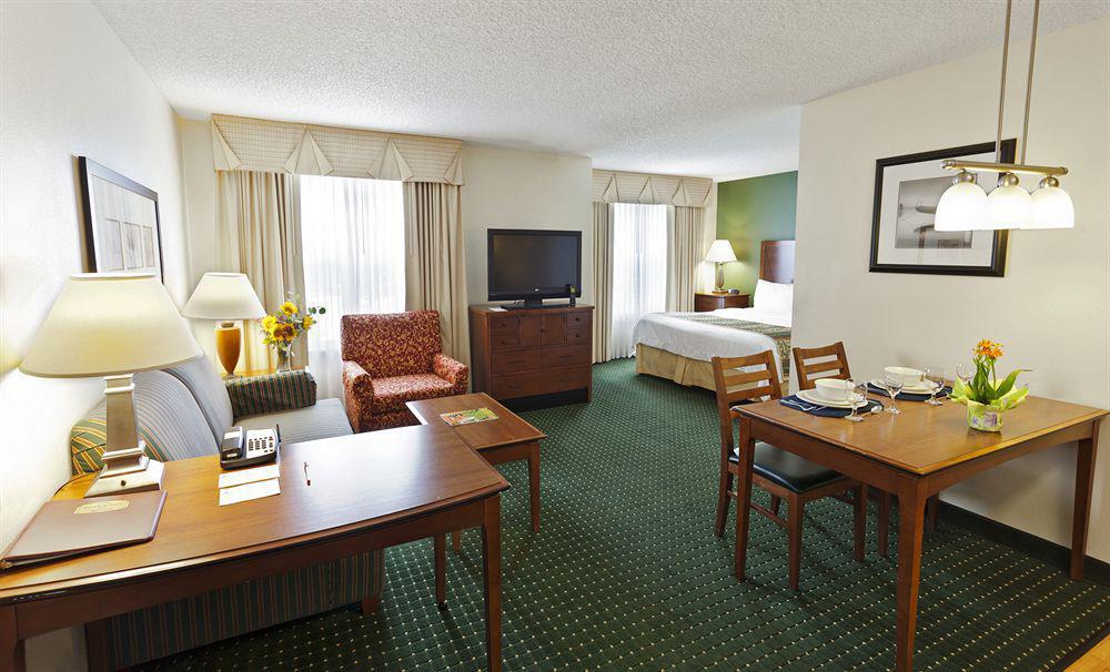 Residence Inn By Marriott Denver Airport At Gateway Park Aurora Dış mekan fotoğraf